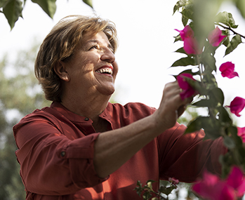 Beneficios de un jardín terapéutico en personas mayores – Teleasistencia