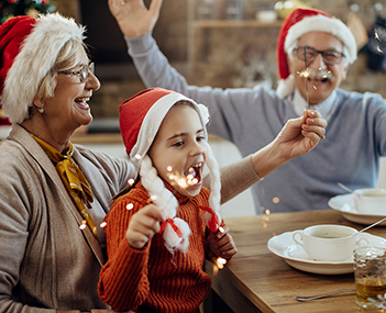 Navidad con personas mayores: consejos y cuidados prácticos – Teleasistencia