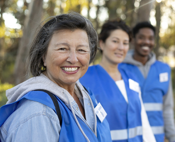 Voluntariado en la tercera edad: conecta, ayuda y vive nuevas experiencias – Teleasistencia